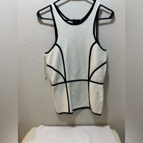 INTERMIX black white  Crew Neck Top
 Size: M - Picture 1 of 9